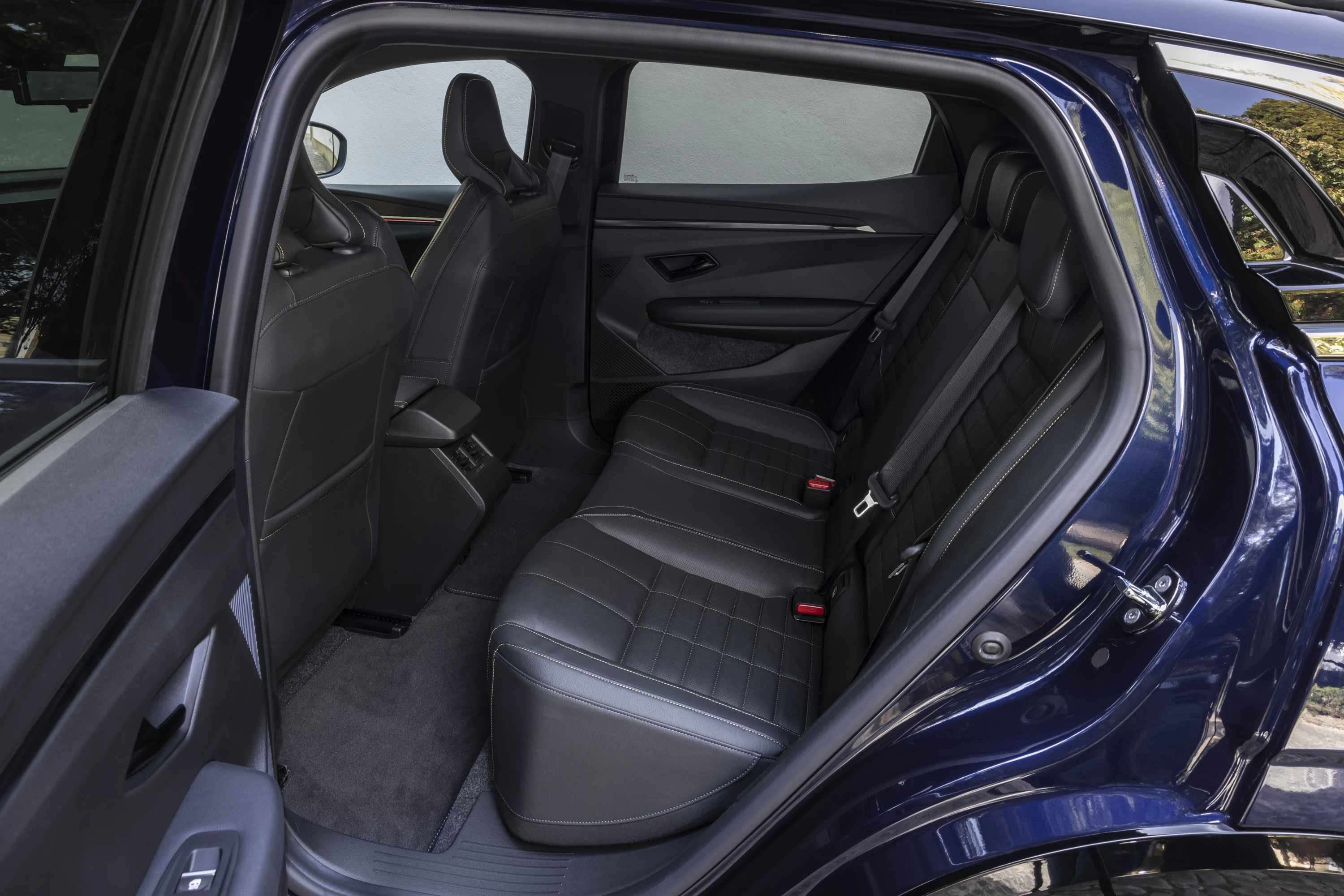 Renault Megane E-Tech Techno secondrowseats view