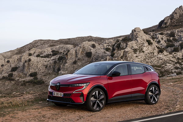 Renault Megane E-Tech Techno exterior view