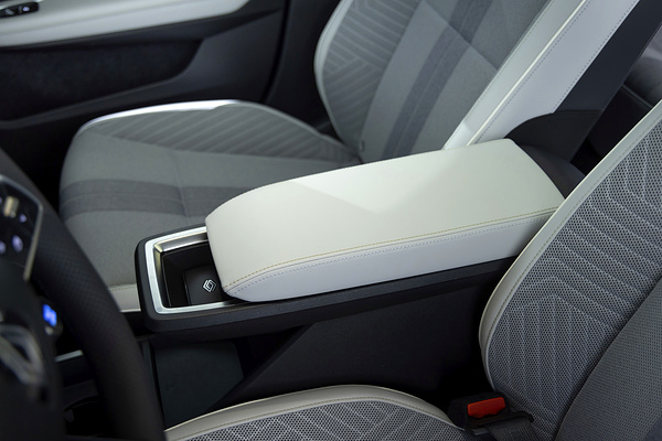 Renault Scenic E-Tech electric High Range interior view