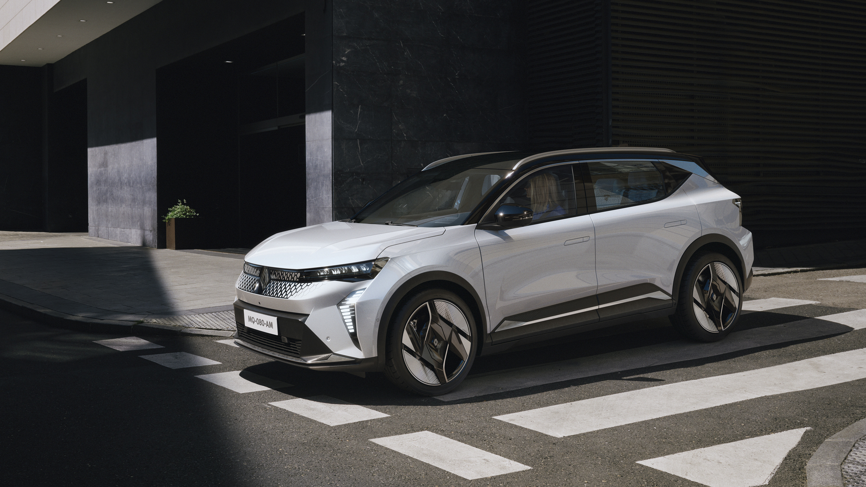Renault Scenic E-Tech electric High Range electric vehicle exterior