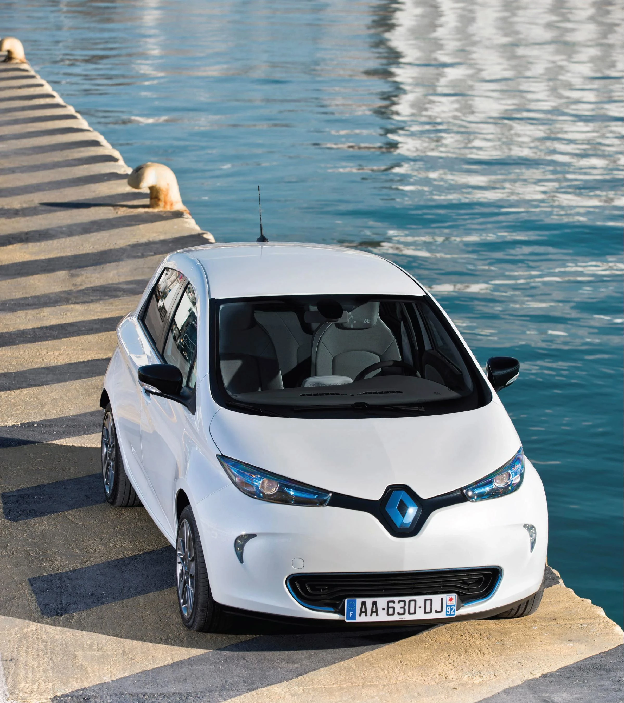 Renault ZOE Q90 exterior view