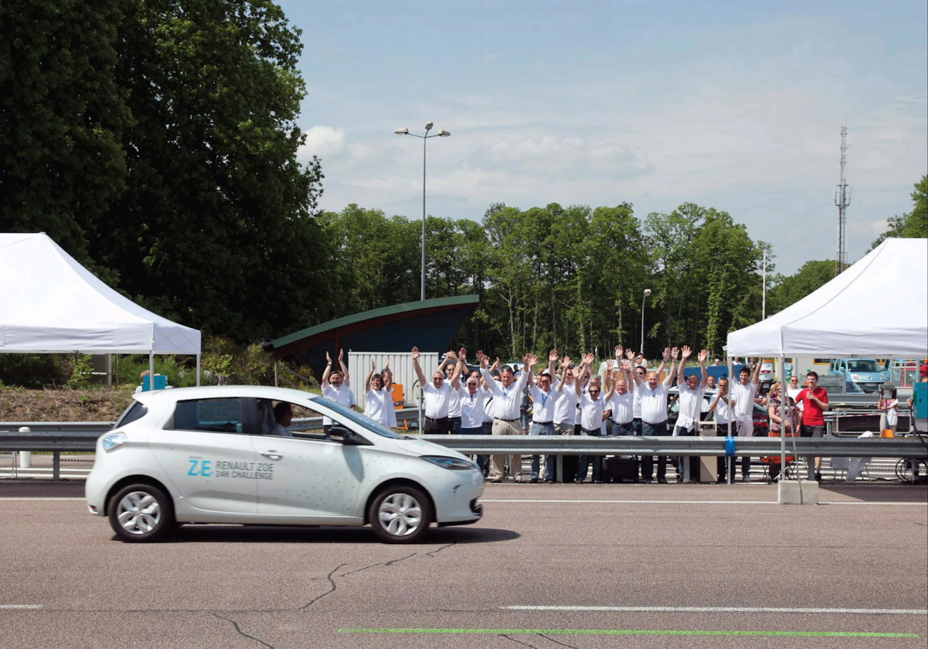 Renault ZOE R240 exterior view