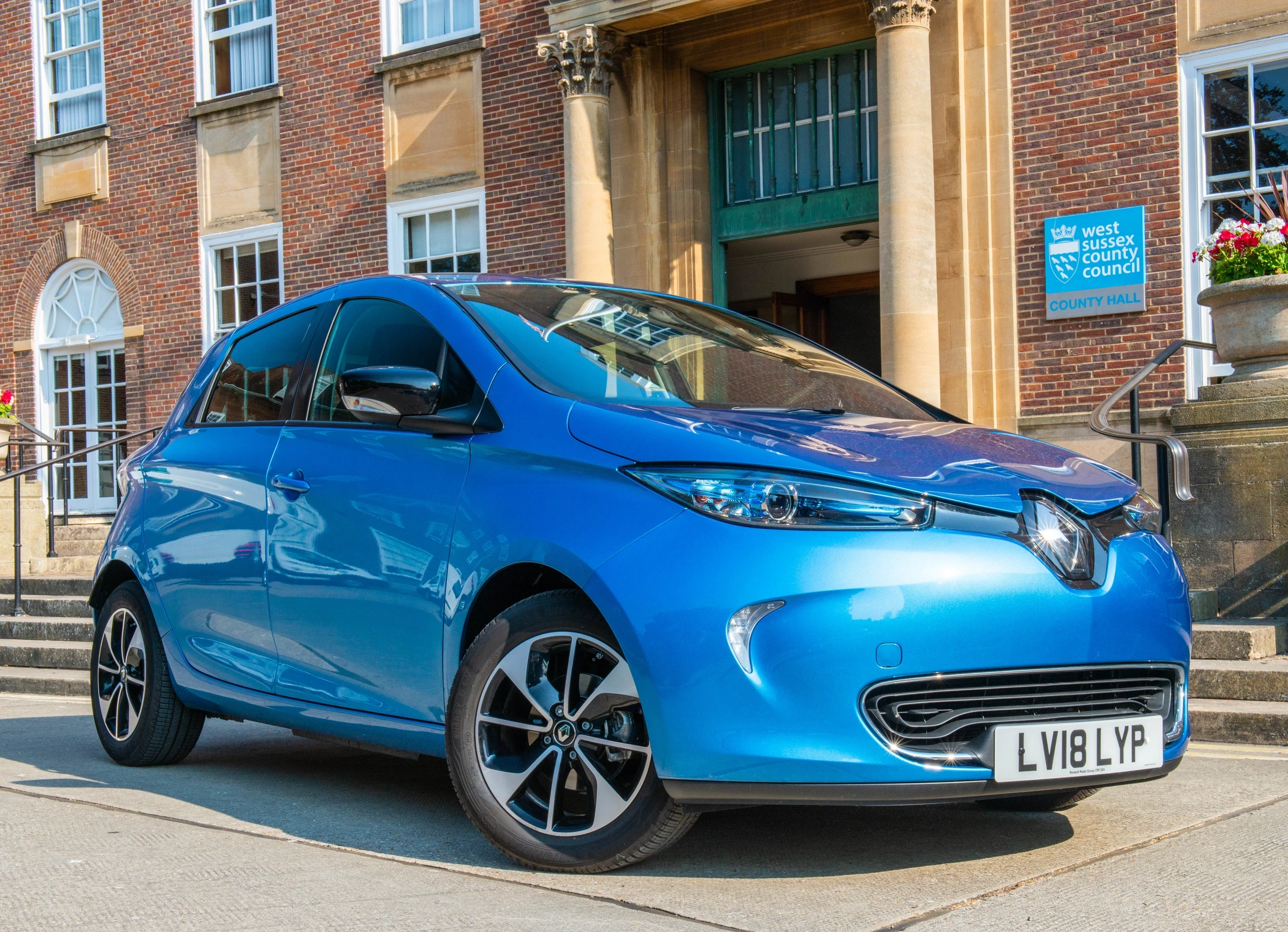 Renault ZOE R90 exterior view
