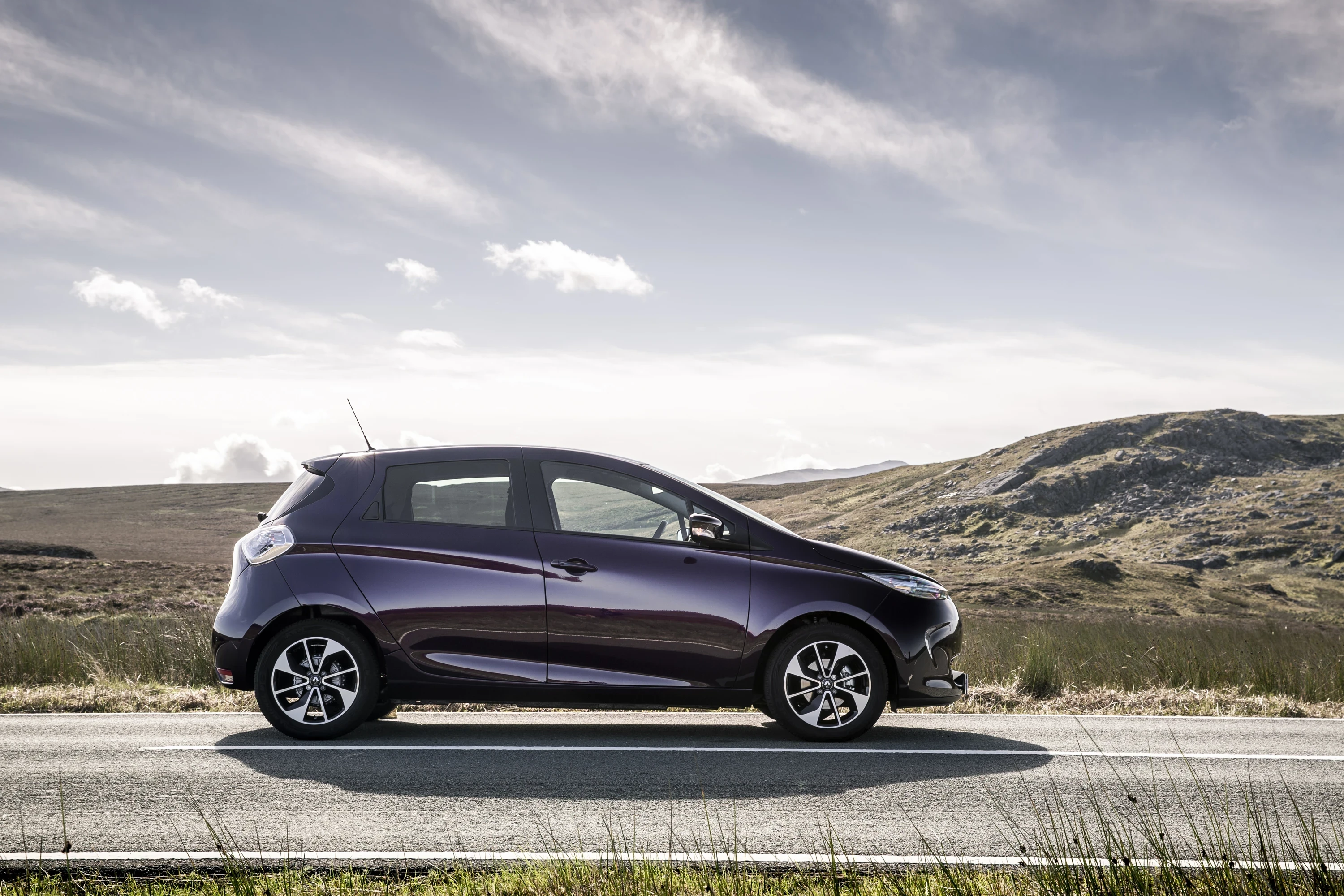 Renault ZOE R90 exterior view