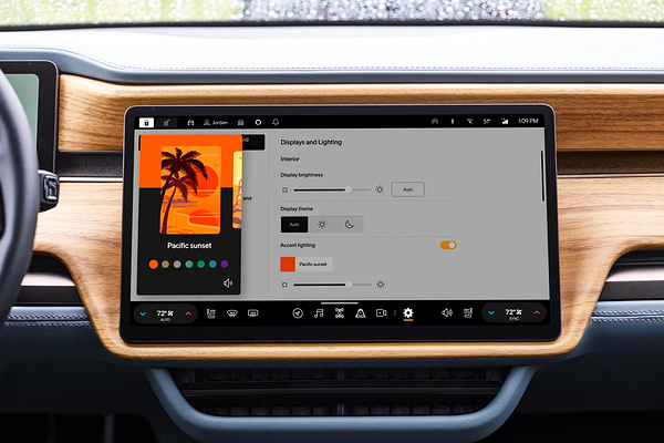 Rivian R1S Tri-motor AWD MP screens view
