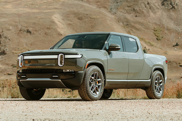 Rivian R1T Performance Dual-Motor AWD LP electric truck