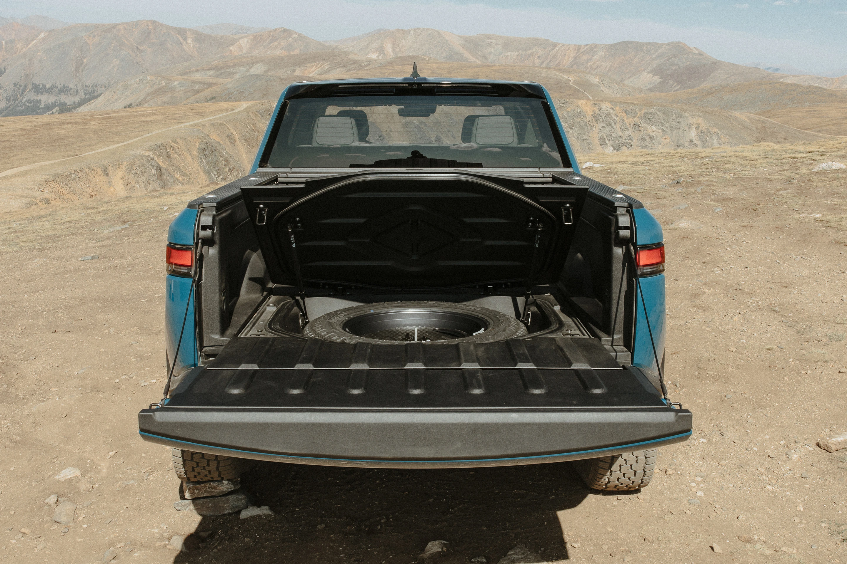 Rivian R1T Quad-Motor AWD trunk view