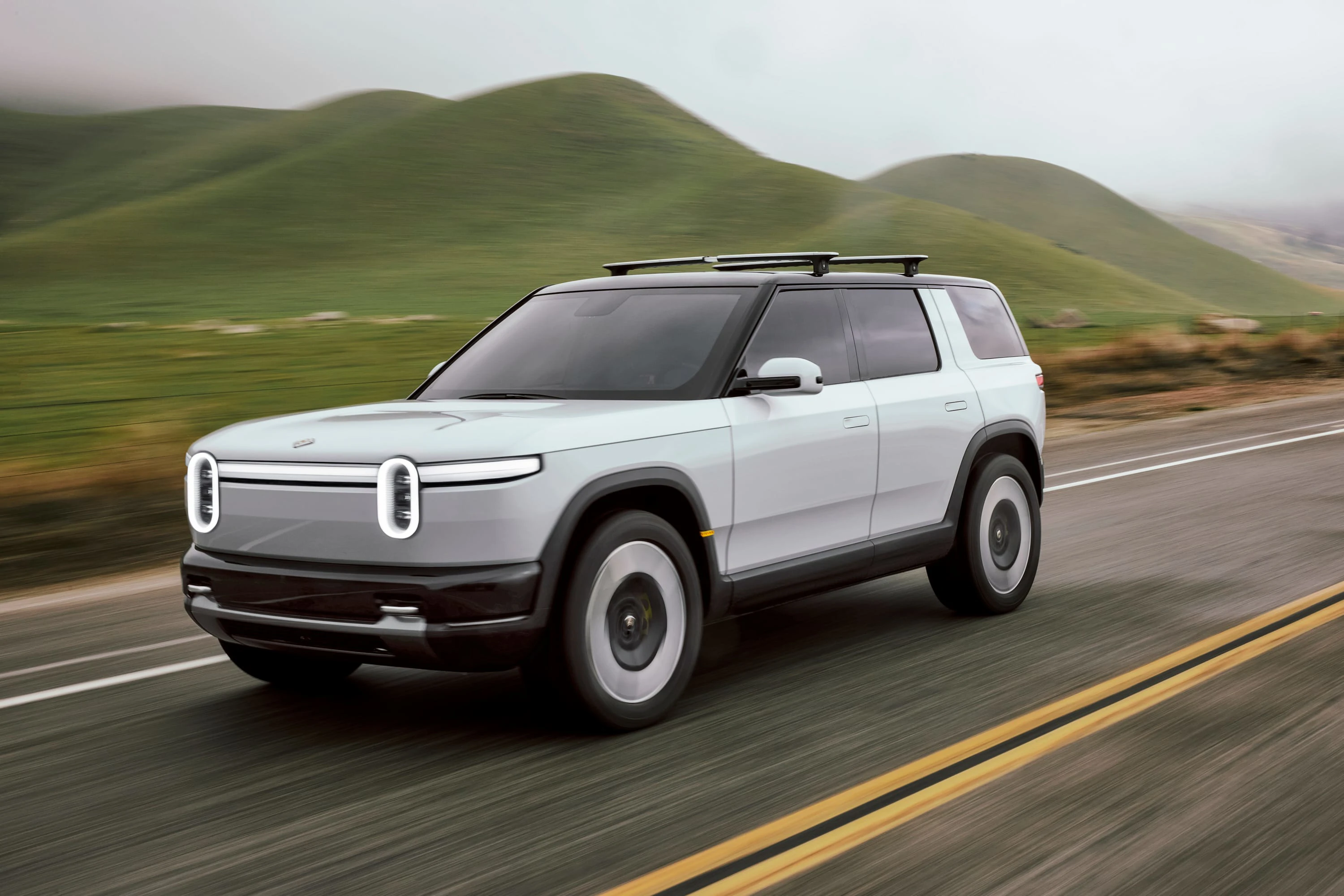 Rivian R2 Dual-Motor AWD exterior view