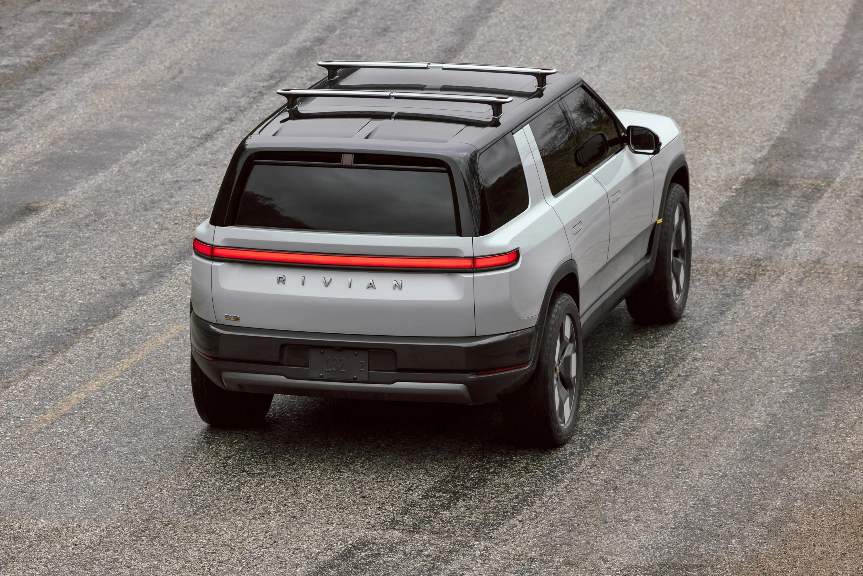 Rivian R2 Dual-Motor AWD exterior view