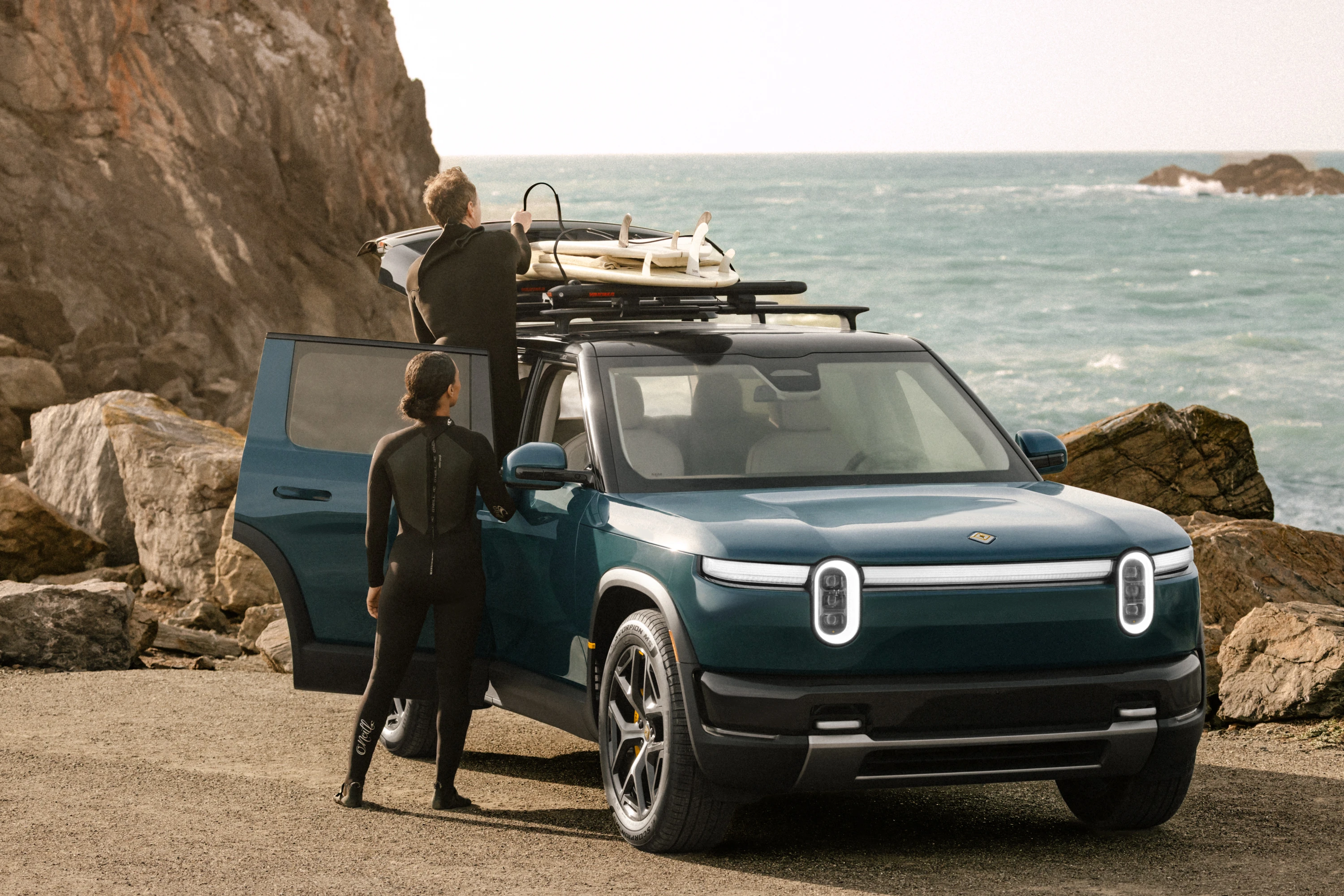 Rivian R2 Dual-Motor AWD exterior view