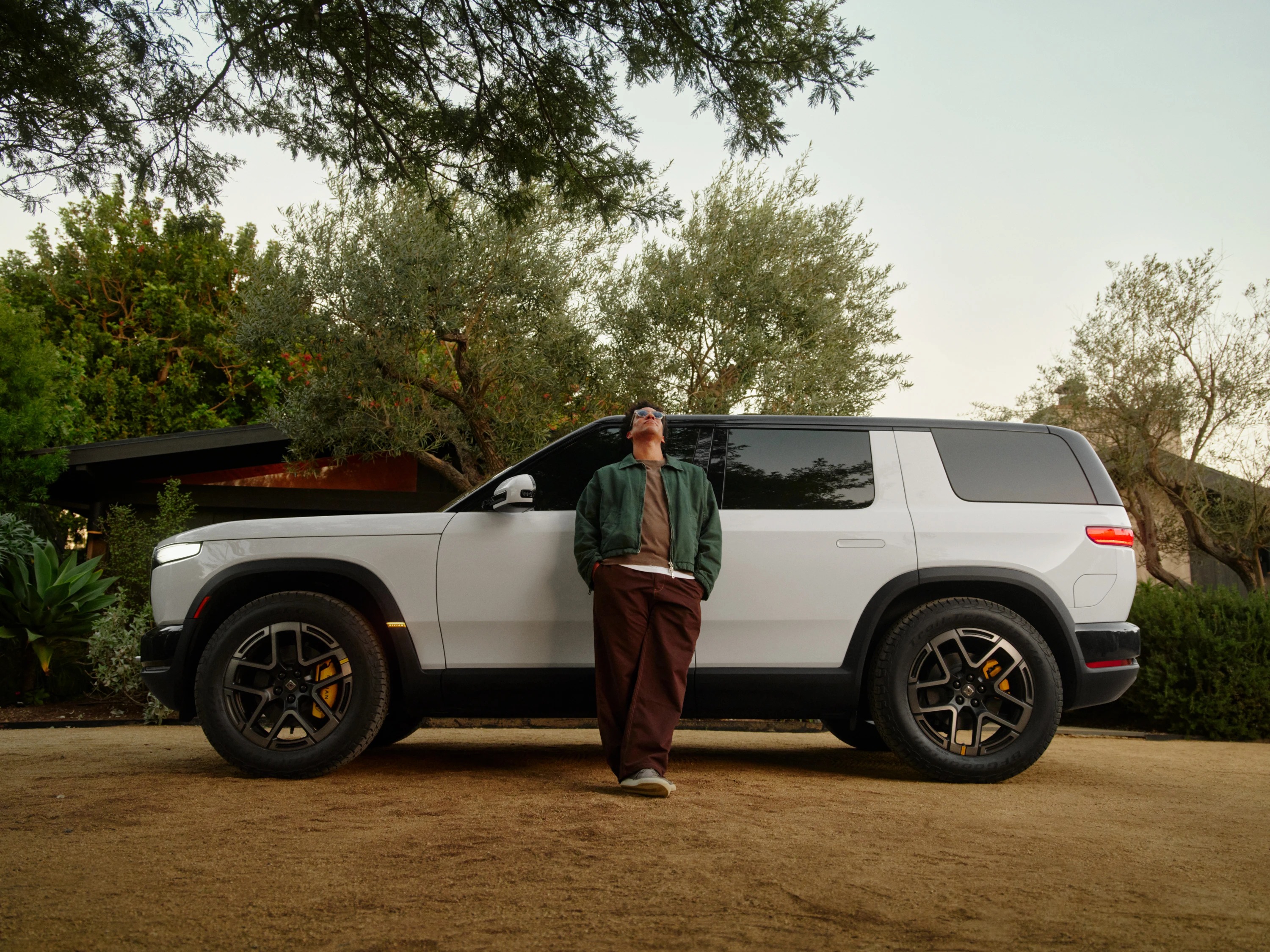 Rivian R2 Dual-Motor AWD exterior view