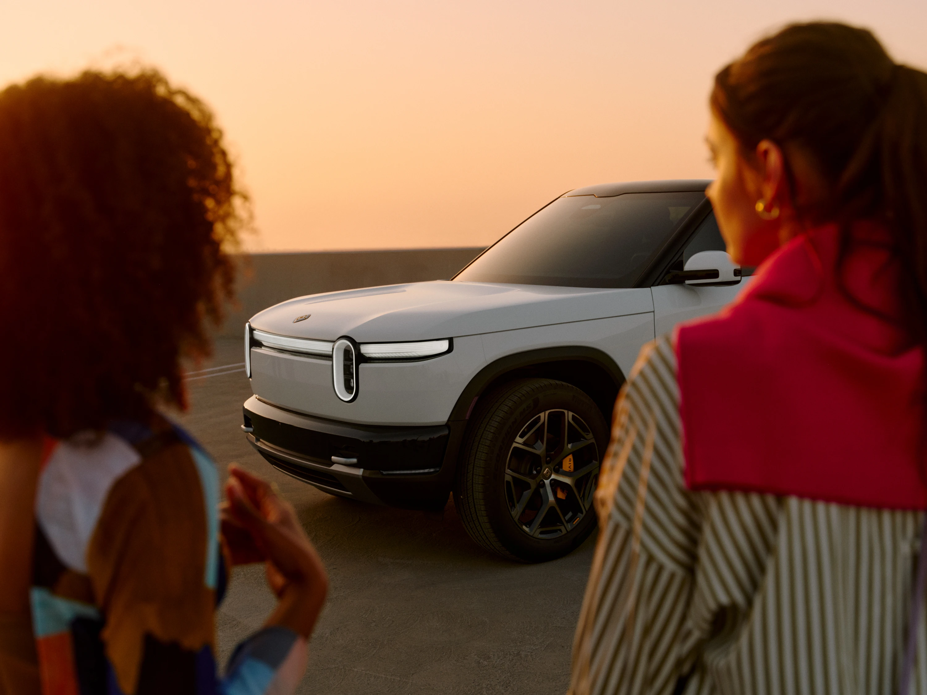 Rivian R2 Dual-Motor AWD Performance exterior view