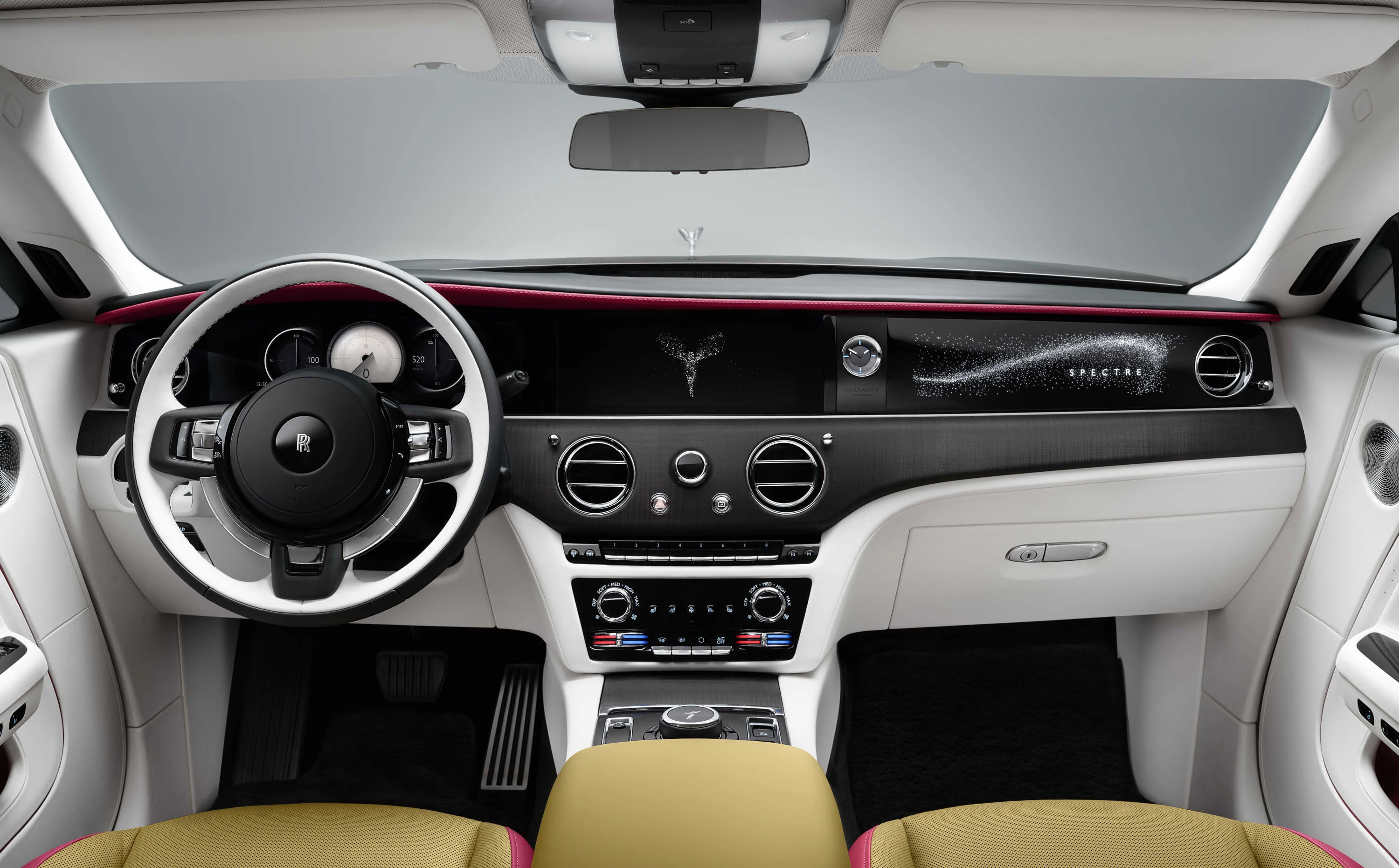 Rolls-Royce Spectre screens view