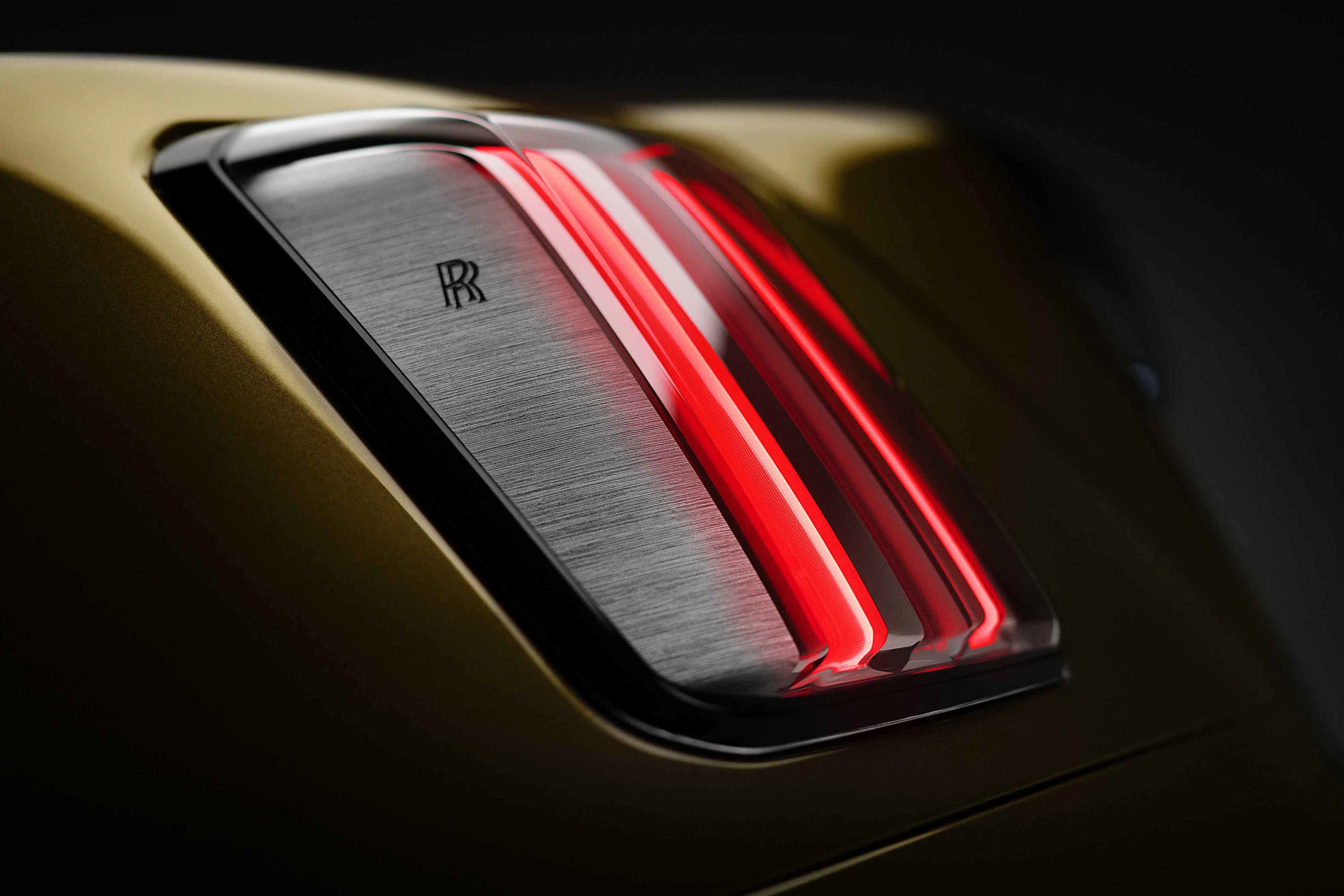 Rolls-Royce Spectre rearlights view