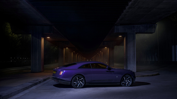 Rolls-Royce Spectre Black Badge exterior view