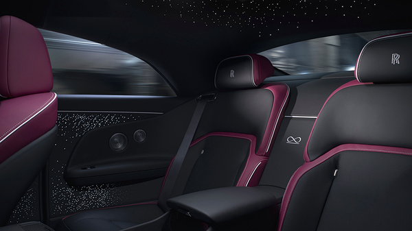 Rolls-Royce Spectre Black Badge secondrowseats view