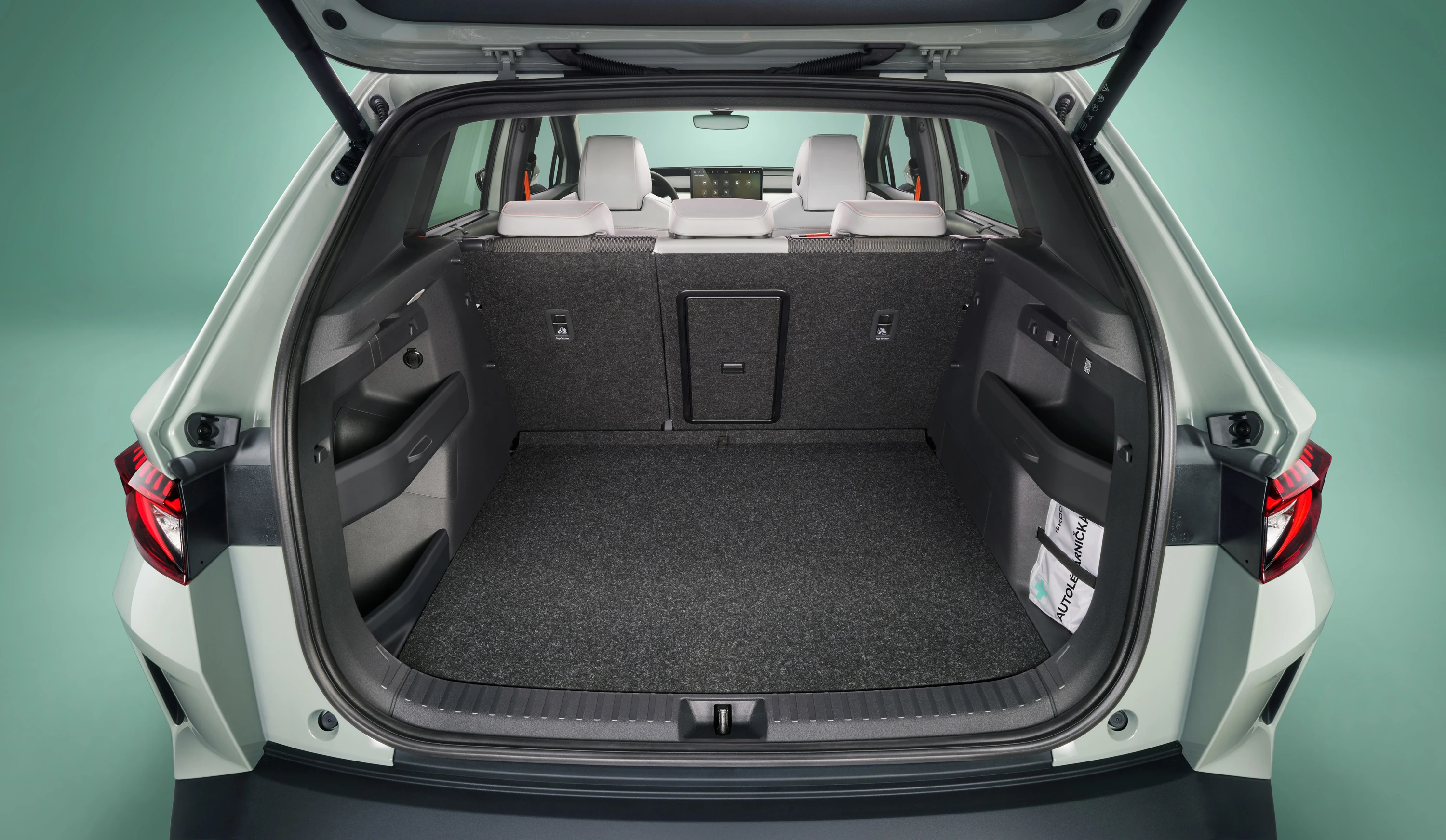 SKODA Elroq 60 trunk view