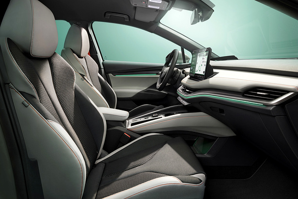 SKODA Elroq 60 frontseats view