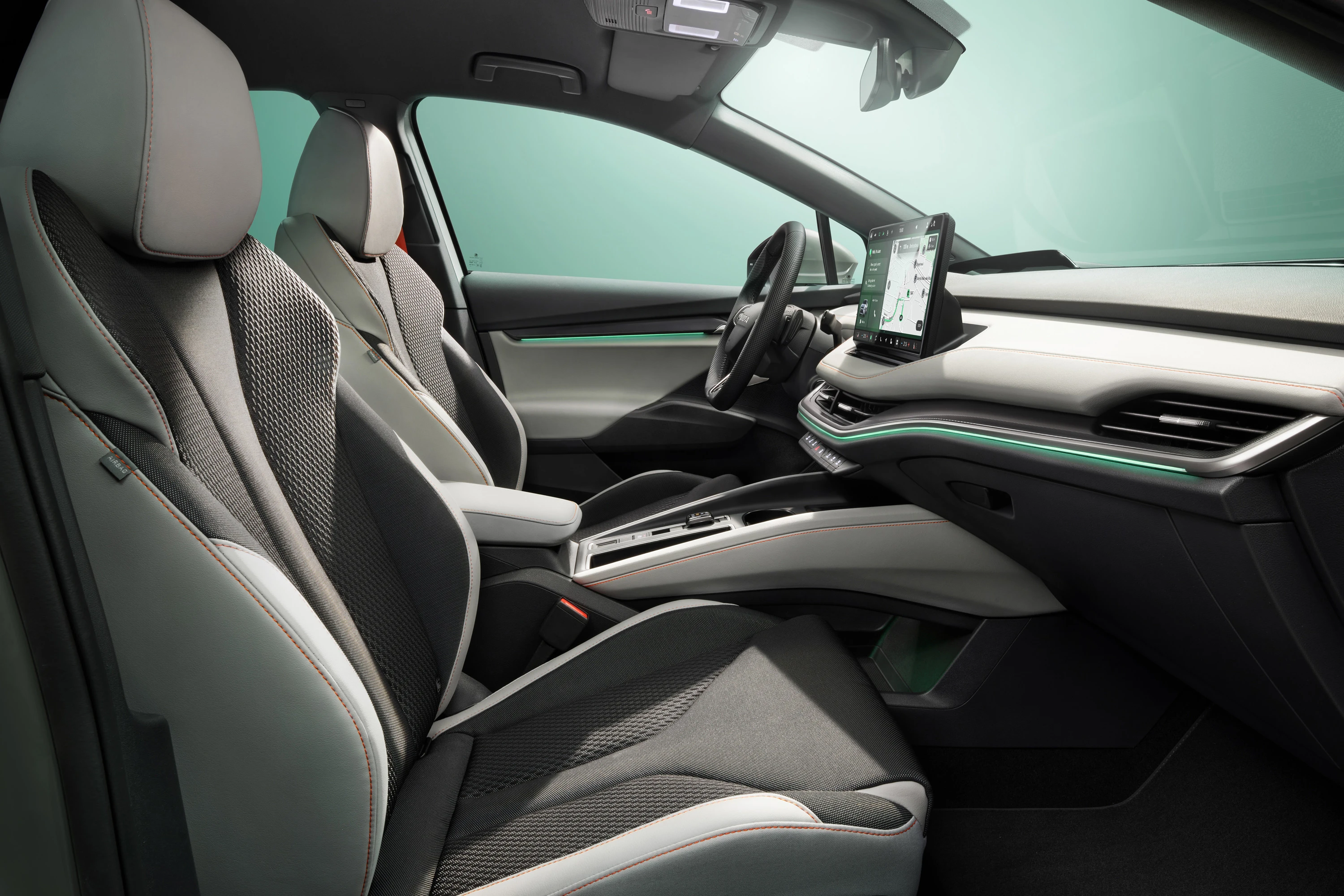 SKODA Elroq 85 frontseats view