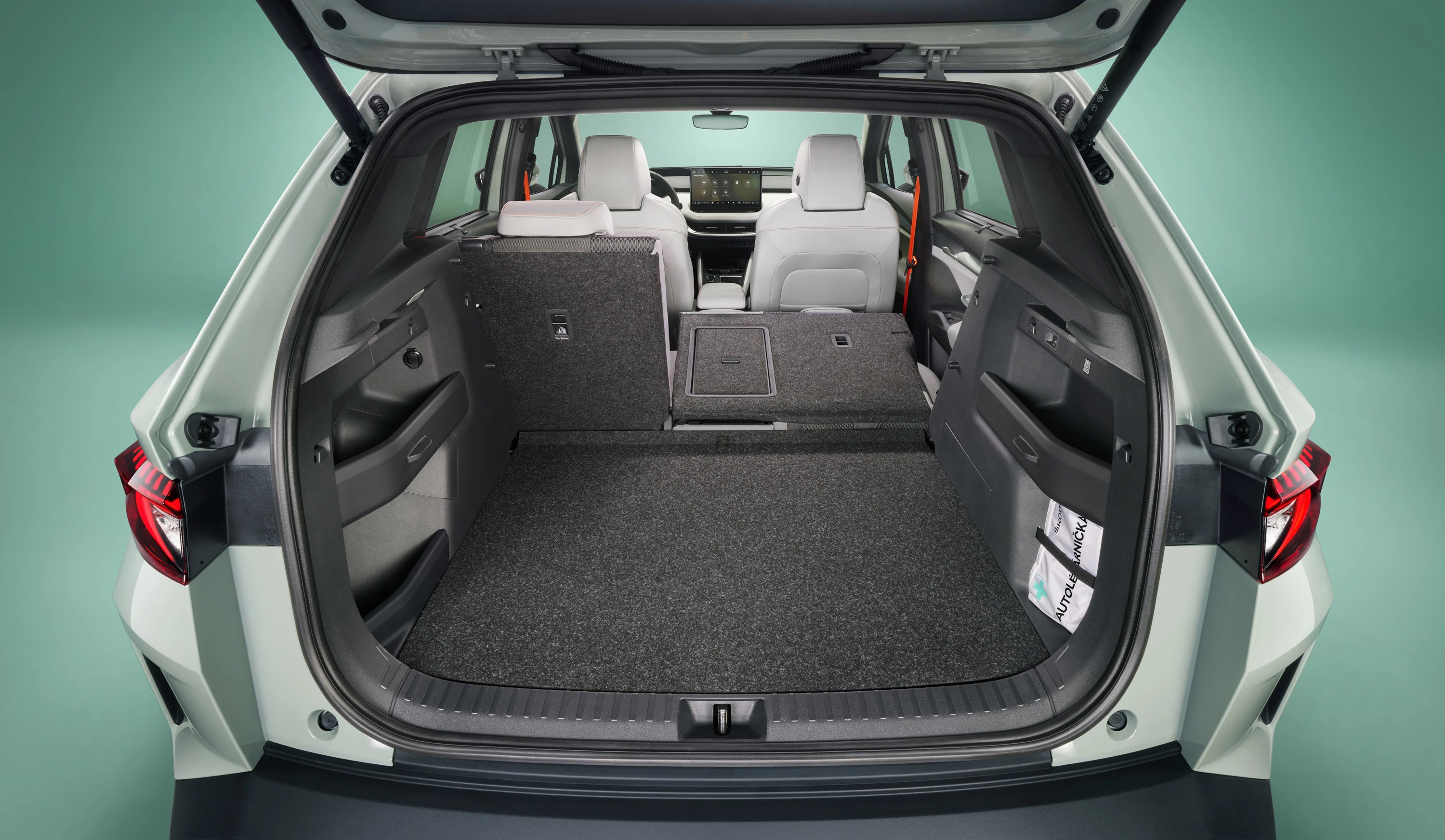 SKODA Elroq 85 trunk view