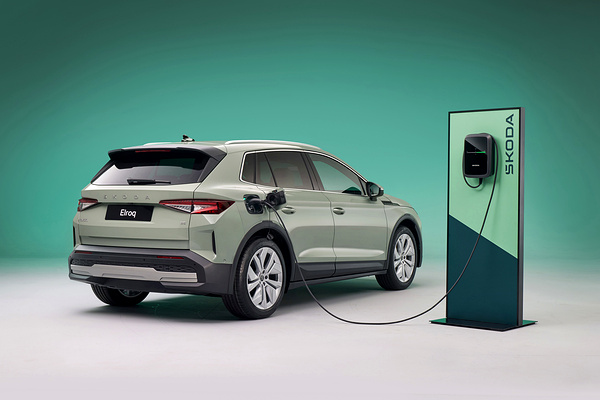 SKODA Elroq 85x charging view