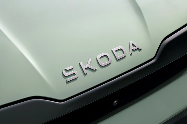 SKODA Elroq 85x details view