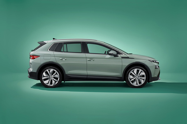 SKODA Elroq 85x exterior view