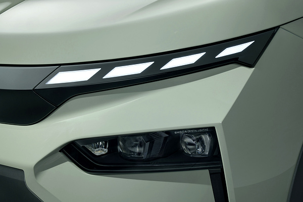 SKODA Elroq 85x headlights view