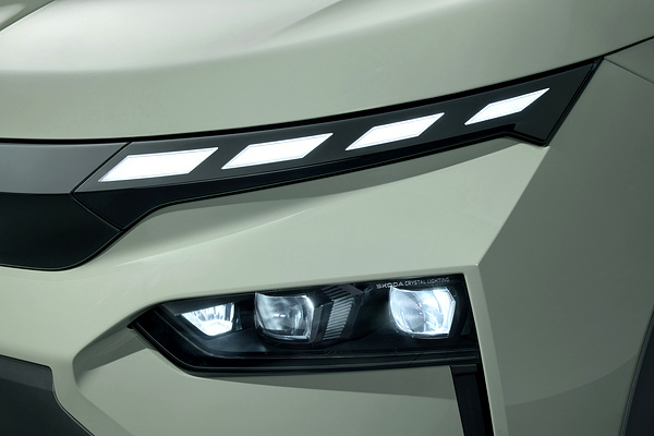 SKODA Elroq 85x headlights view