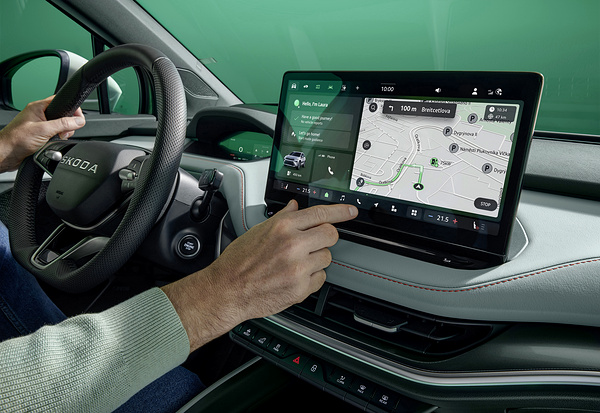 SKODA Elroq 85x screens view