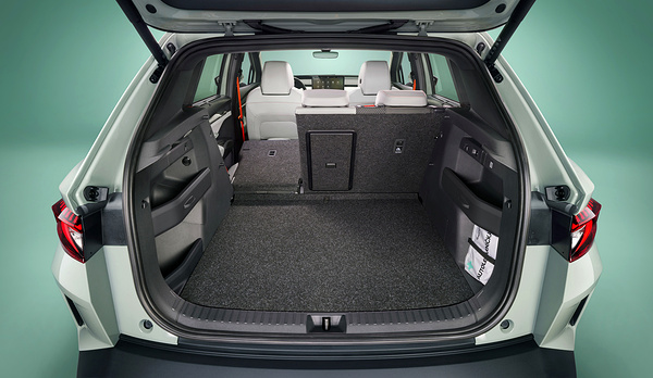 SKODA Elroq 85x trunk view
