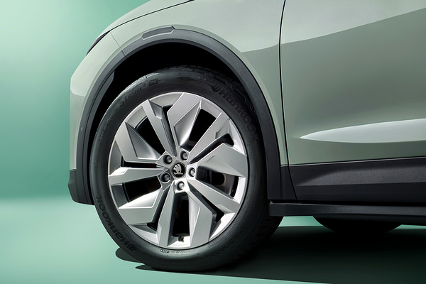 SKODA Elroq 85x wheels view