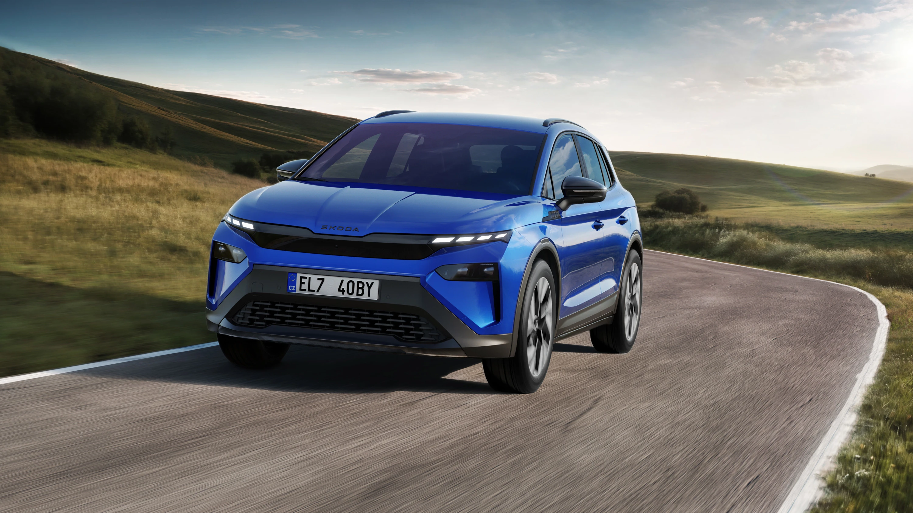 SKODA Elroq 85x exterior view