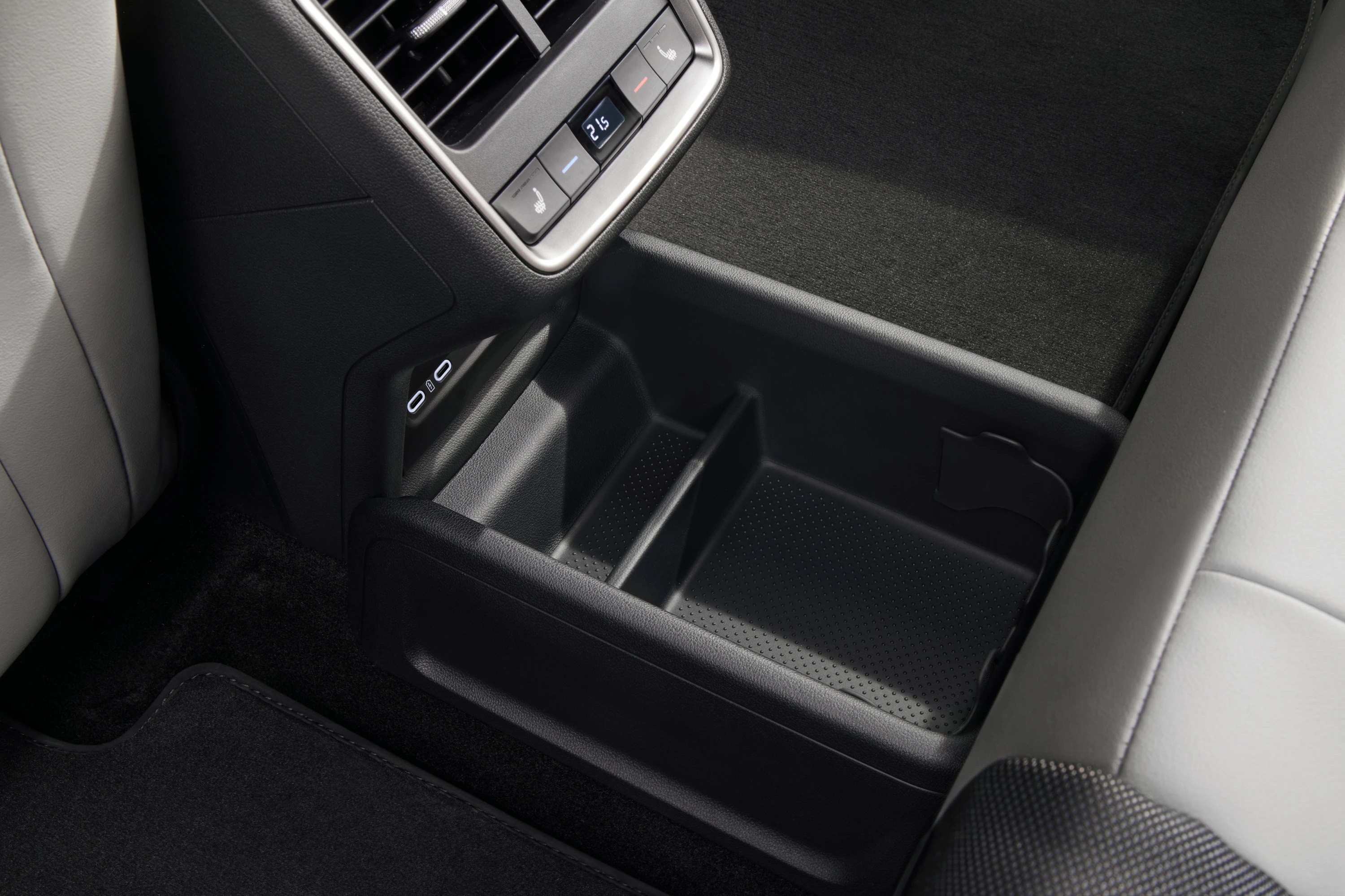SKODA Elroq 85x details view