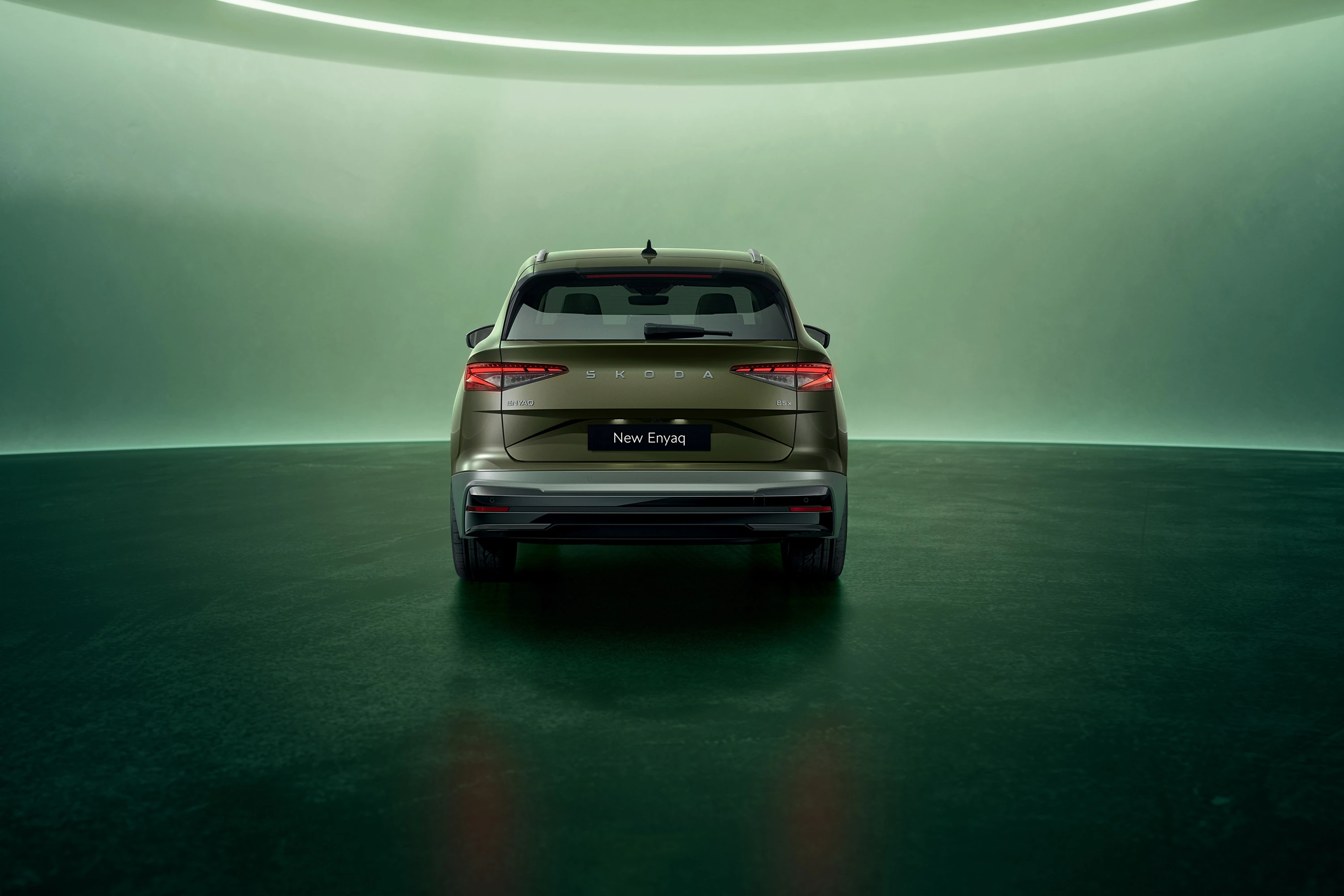 SKODA ENYAQ 85 exterior view