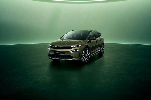 SKODA ENYAQ 85x exterior view