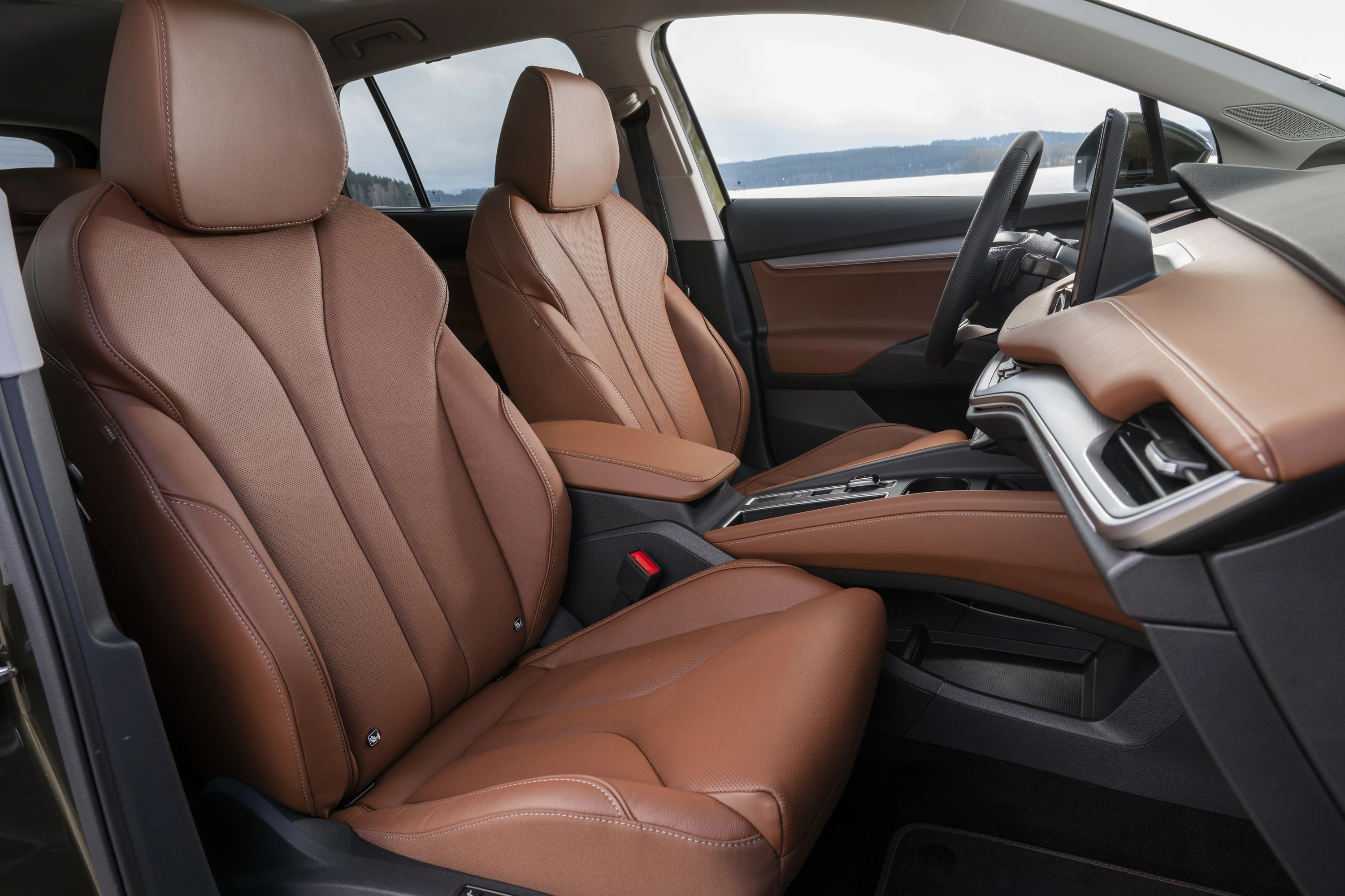 SKODA ENYAQ COUPÉ 60 frontseats view