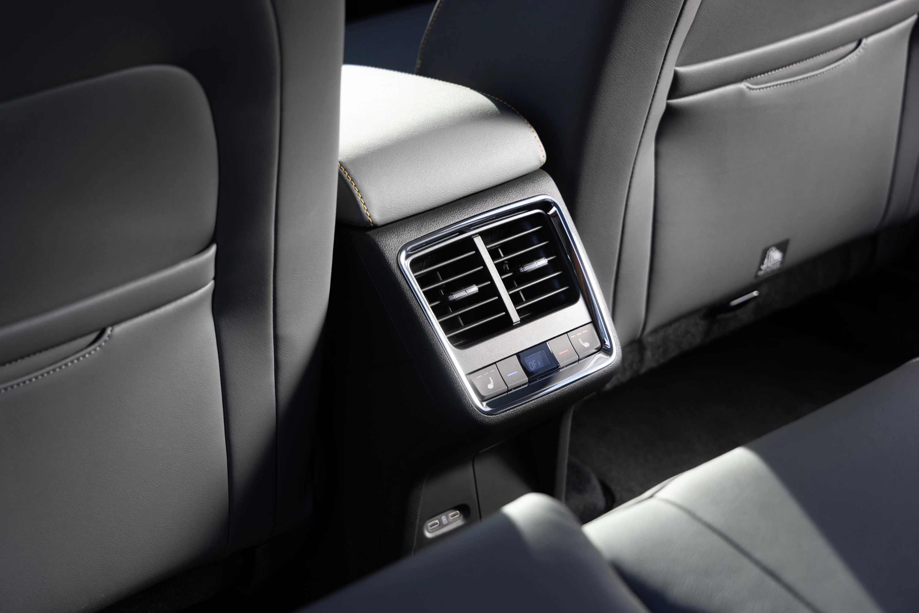 SKODA ENYAQ COUPÉ 85x (GEN1) interior view