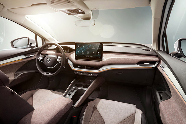 SKODA Enyaq iV80x interior view