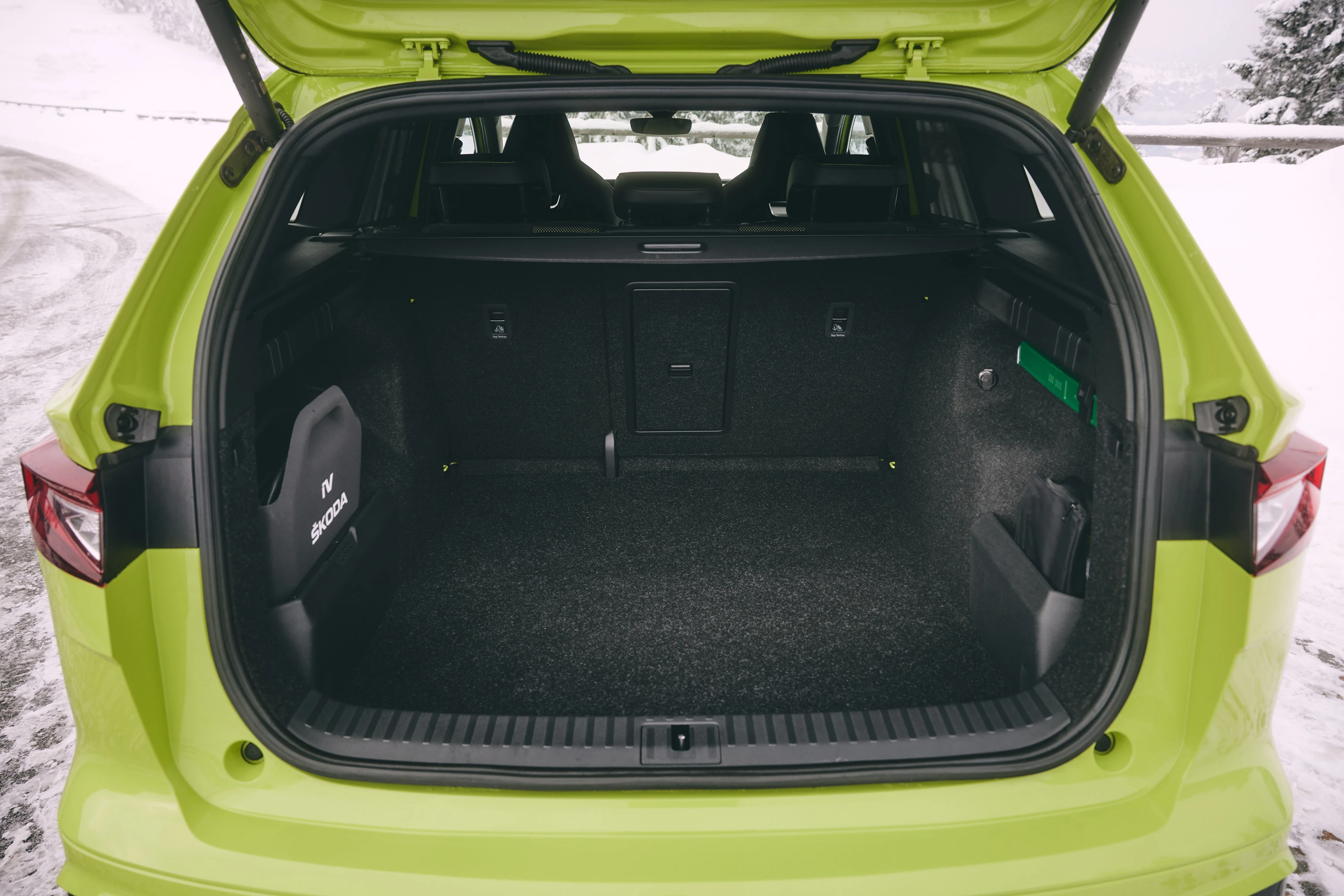 SKODA ENYAQ RS (GEN2) trunk view
