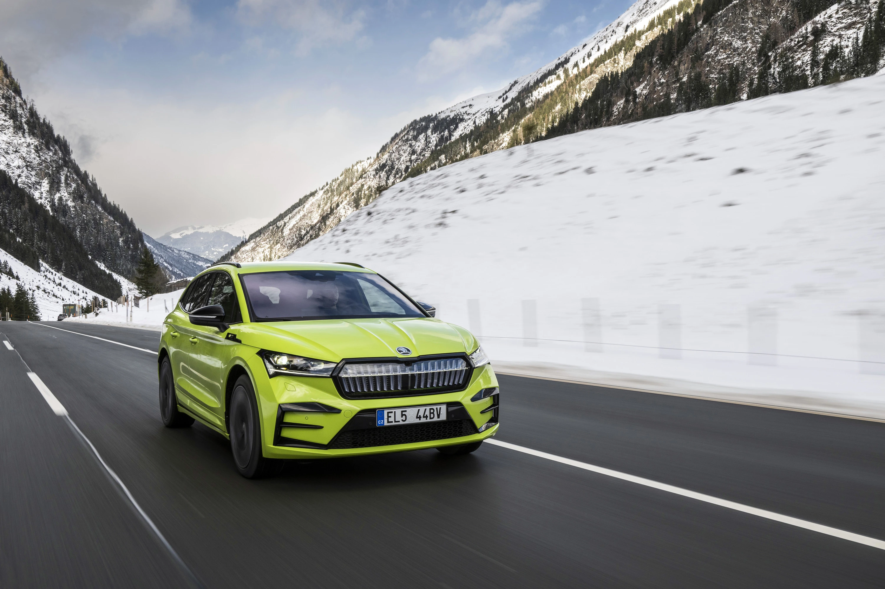 SKODA ENYAQ RS (GEN2) exterior view