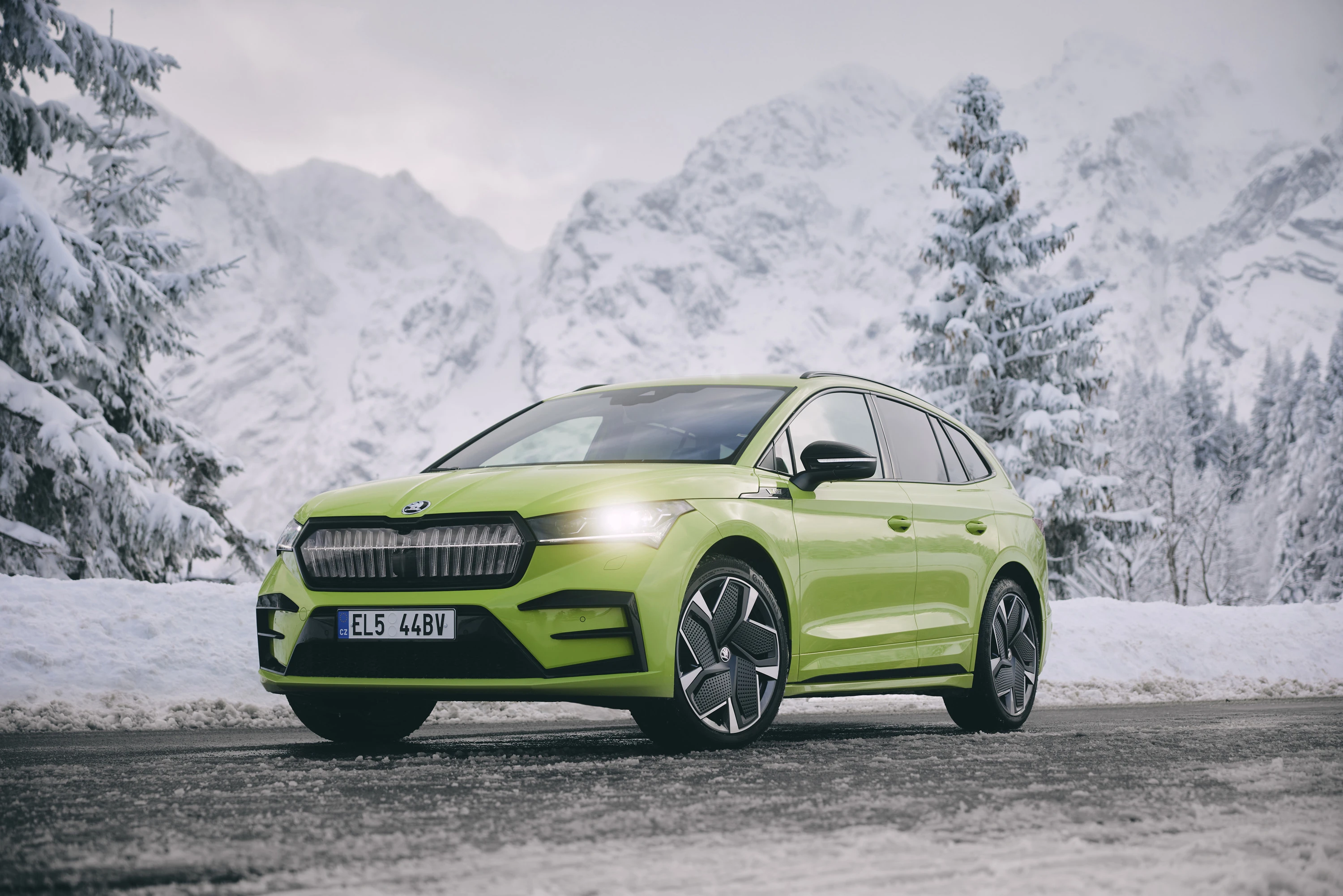 SKODA ENYAQ RS (GEN2) exterior view