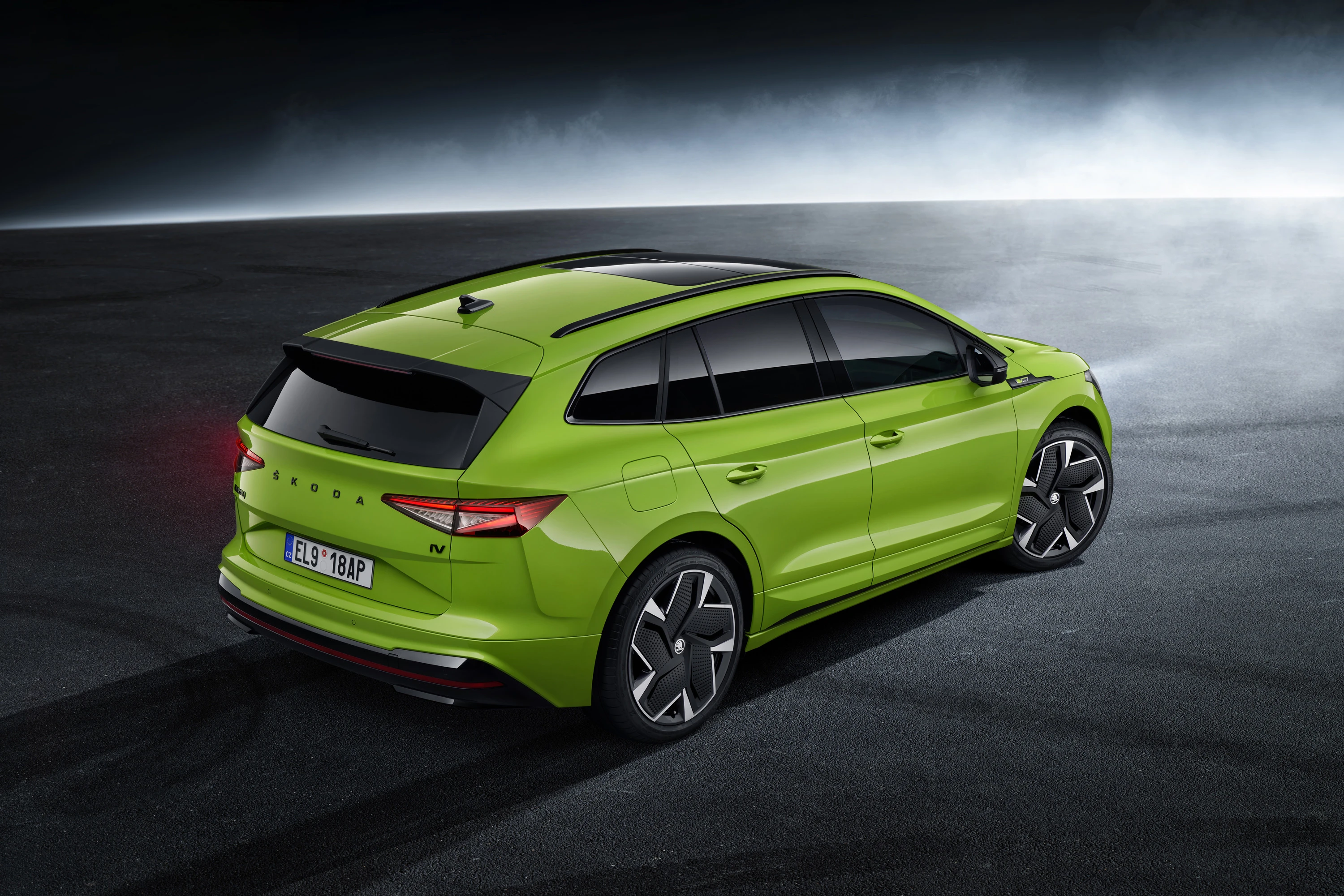 SKODA ENYAQ RS iV (GEN1) exterior view