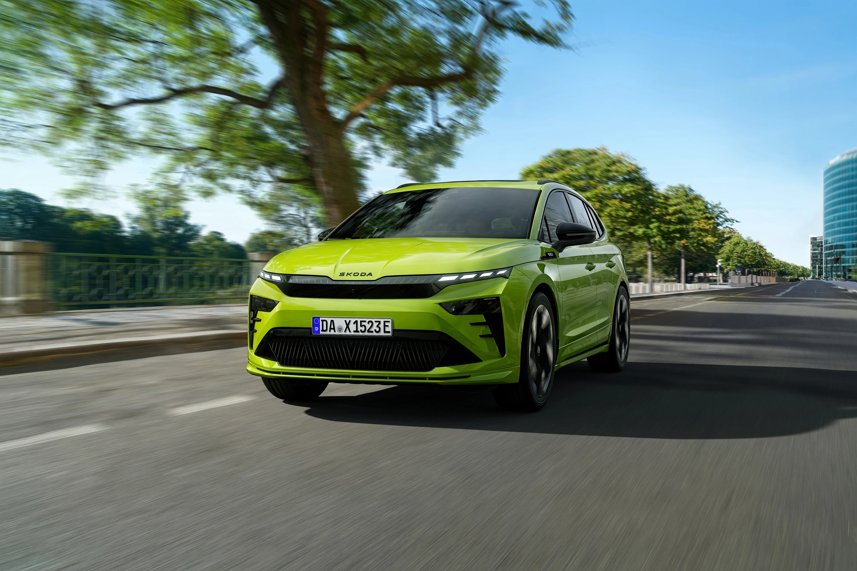 SKODA Enyaq RS main view