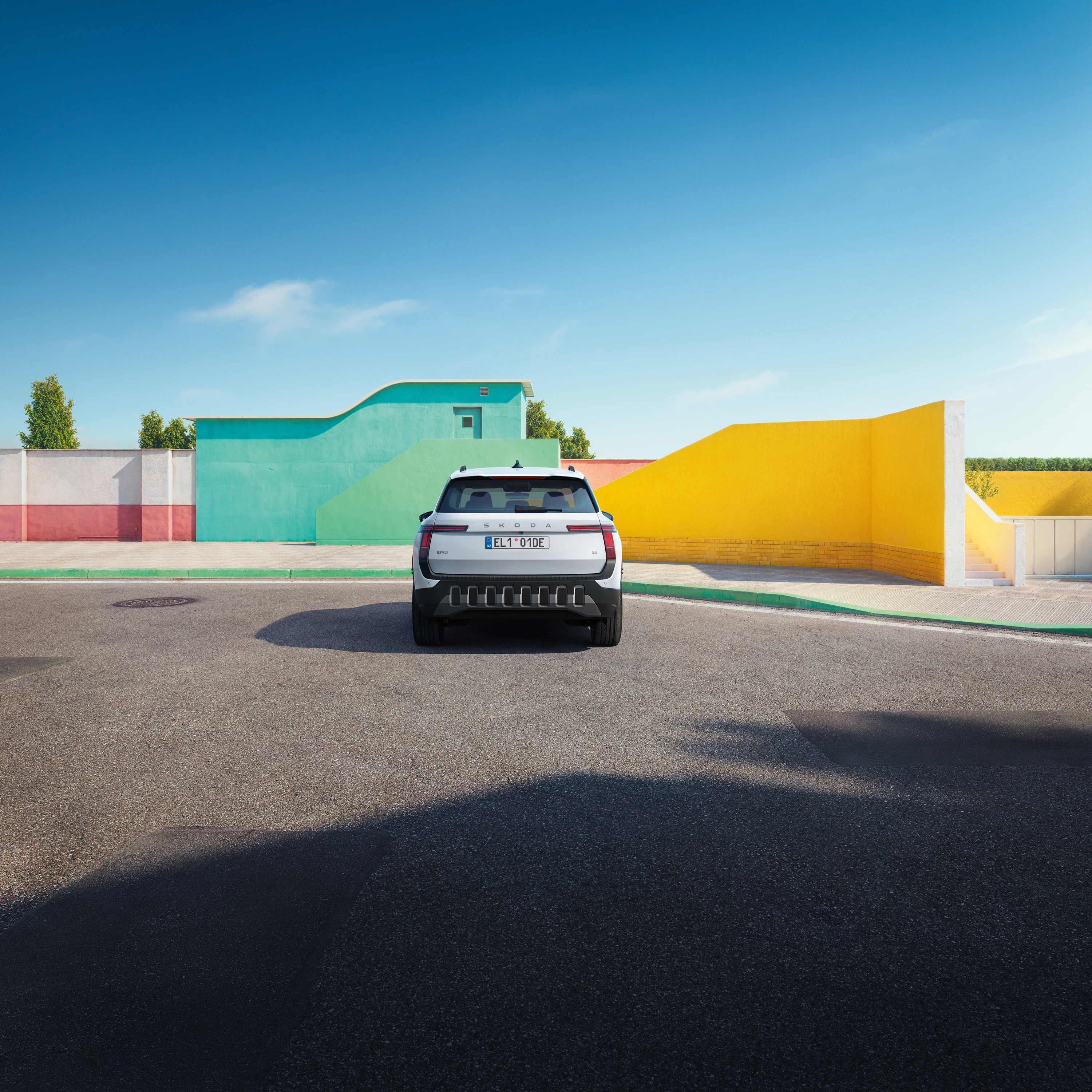 Skoda Epiq 40 exterior view