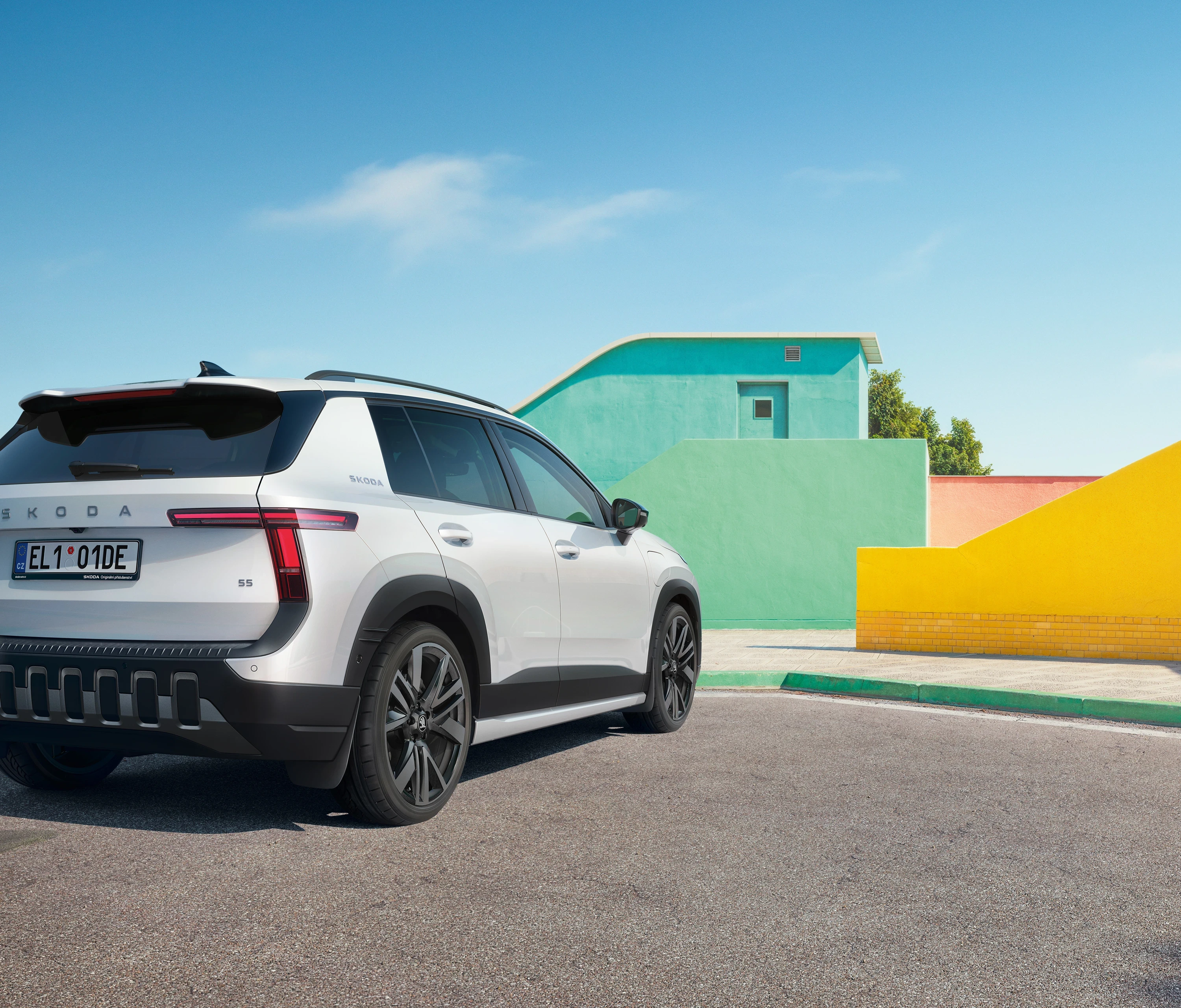 Skoda Epiq 40 exterior view