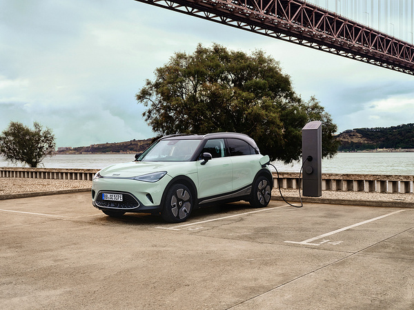 Smart #1 charging view