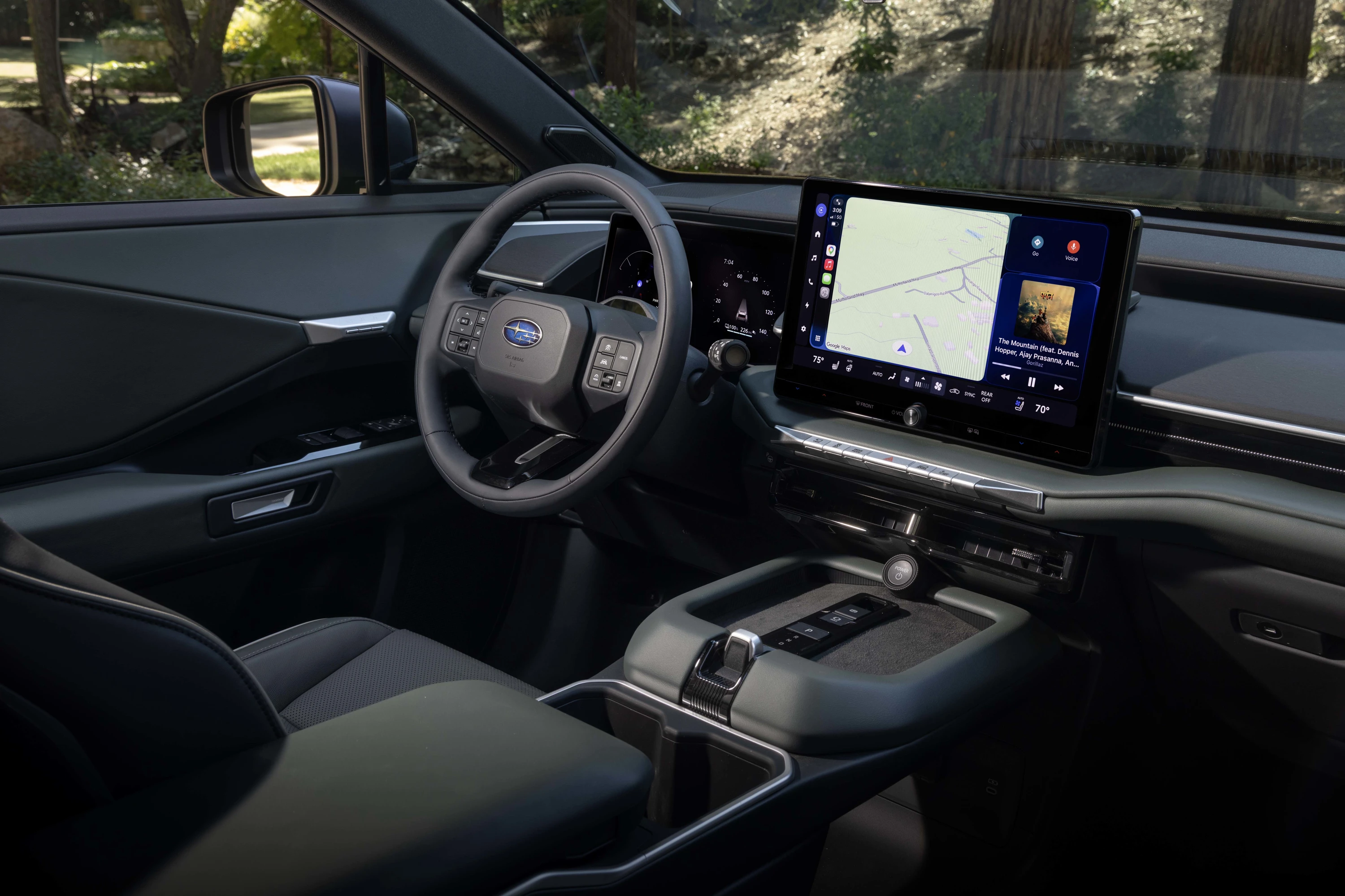 Subaru Getaway AWD 95.8 kWh interior view