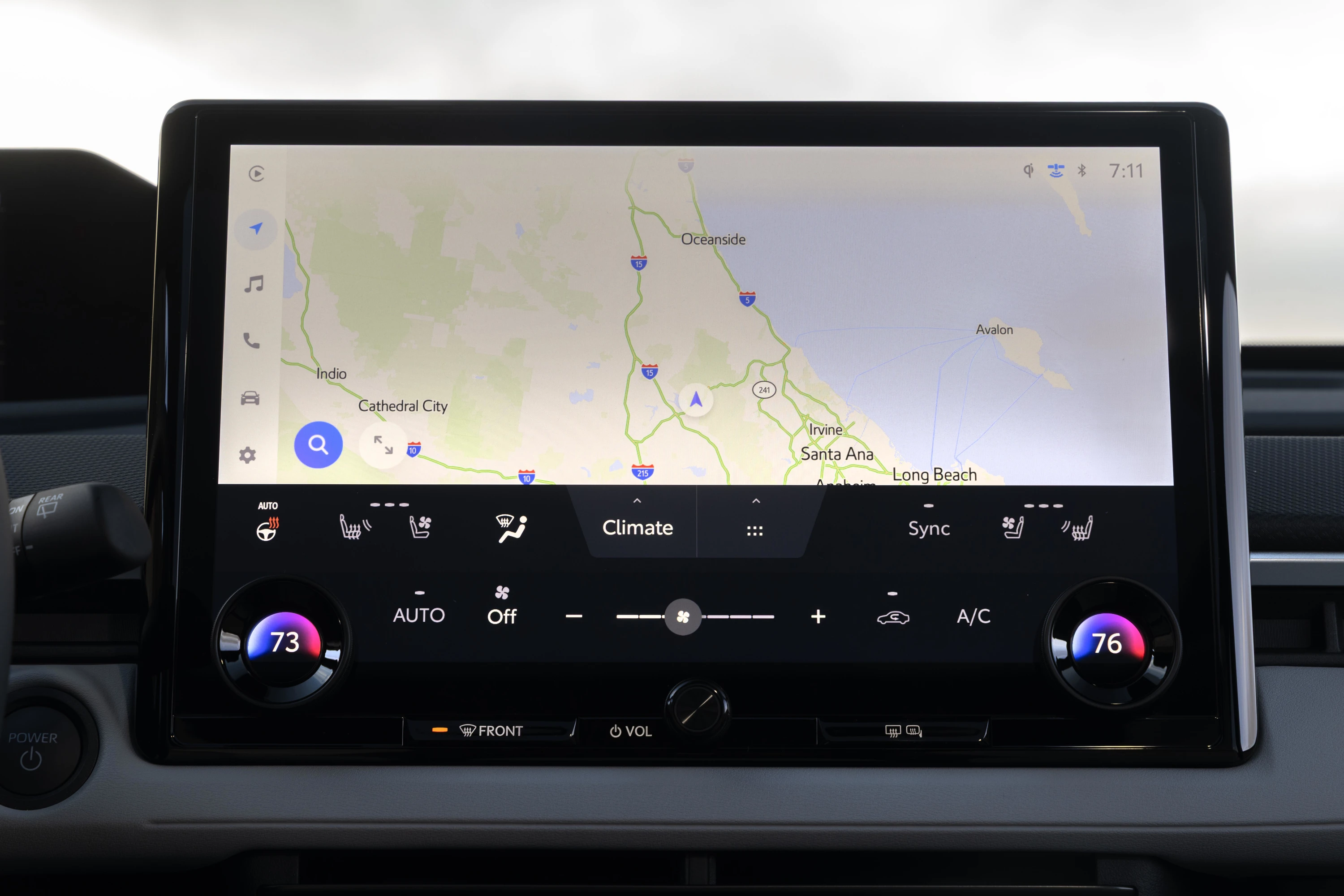 Subaru E-Outback AWD screens view
