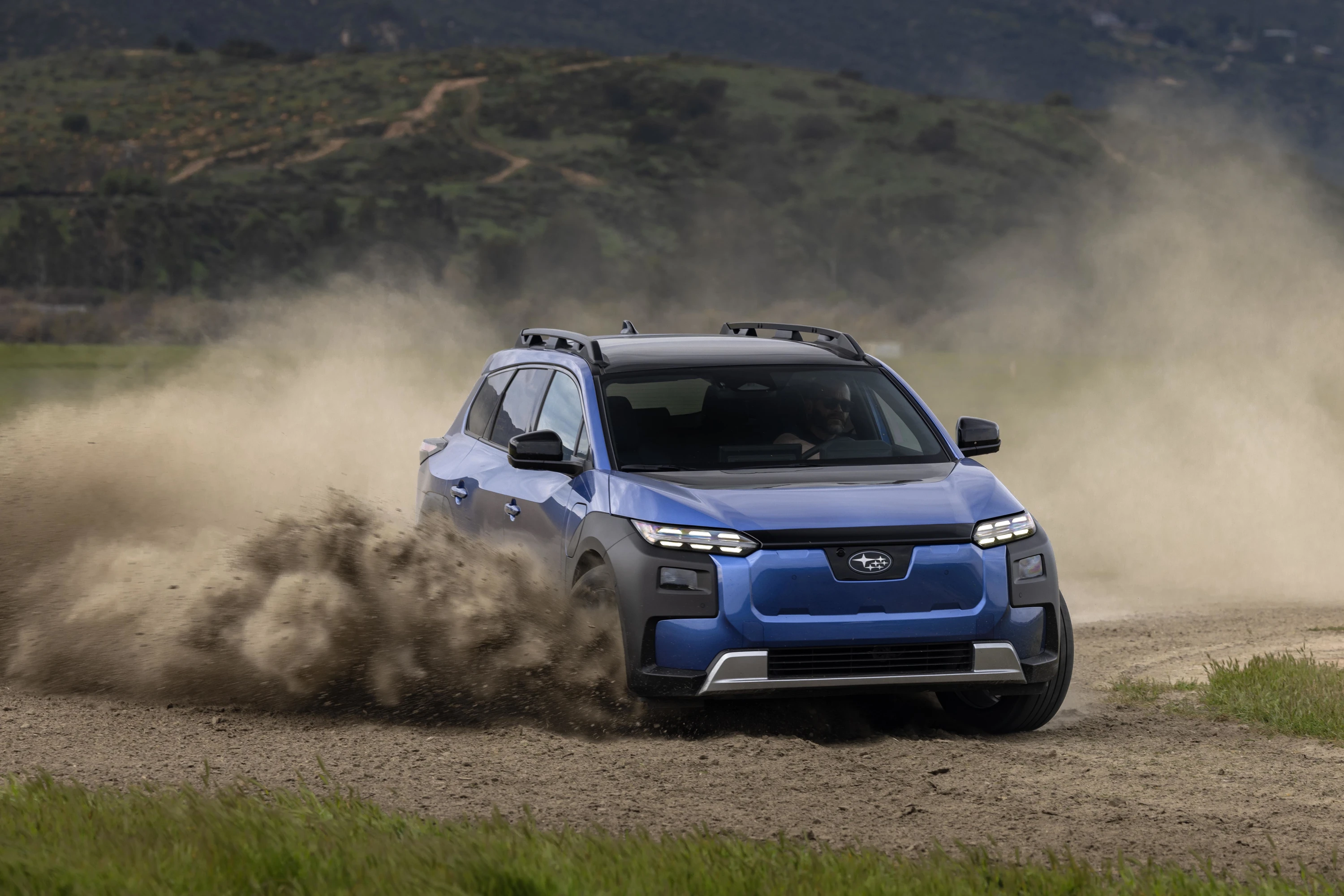 Subaru Trailseeker AWD dynamic view